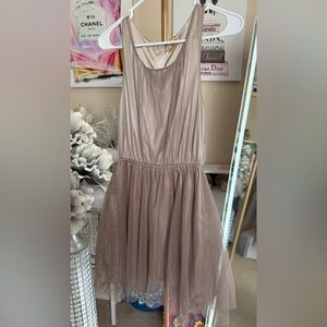 Elegant Sleeveless Tulle Dress